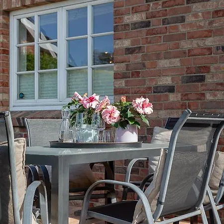 Ferienhaus Haus Traumzeit *